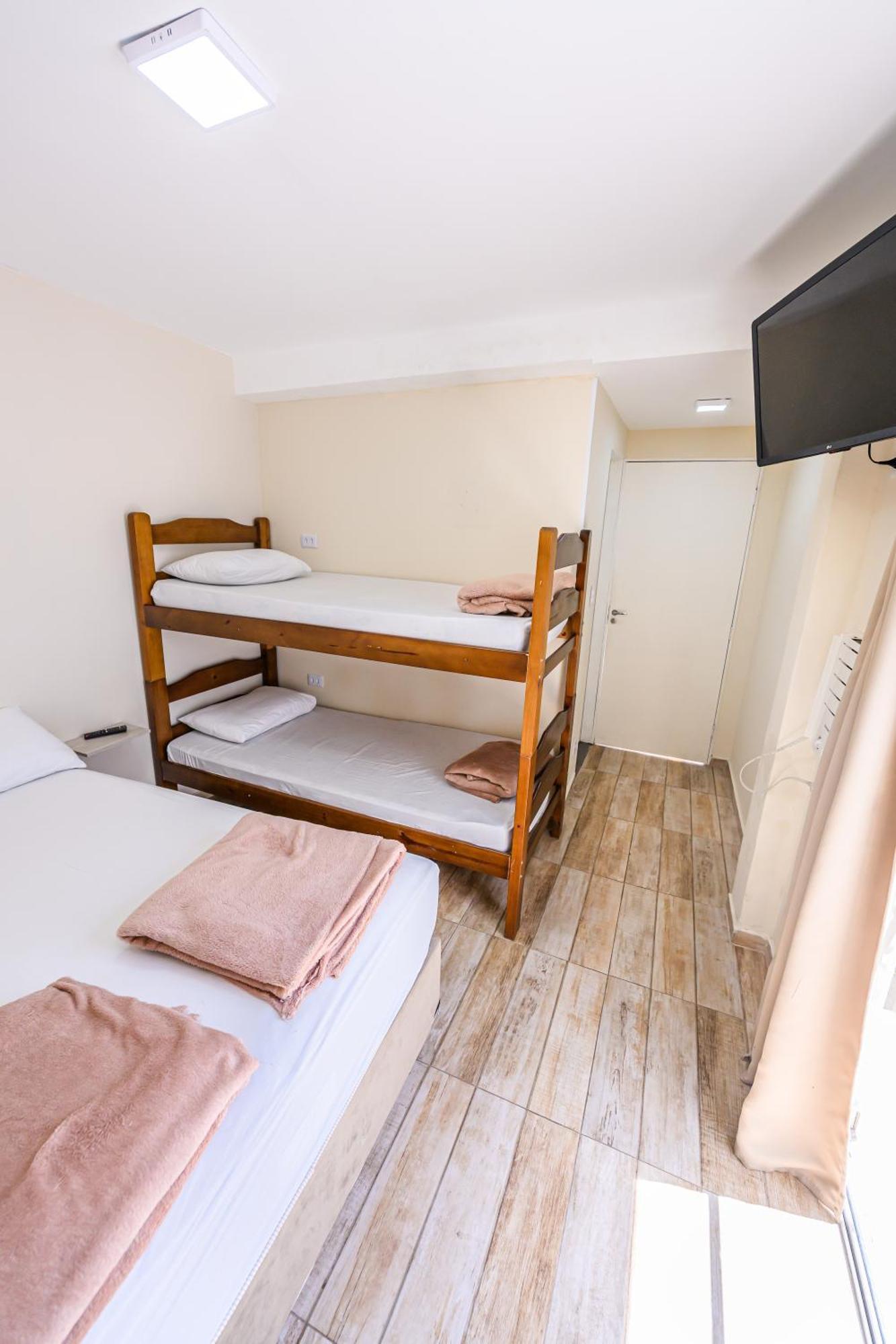 Espaço Viagi Hostel Taubaté Extérieur photo