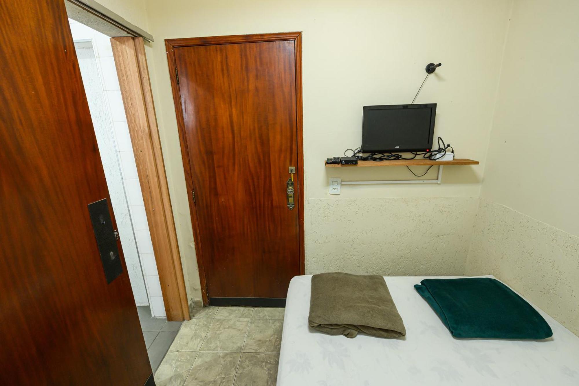 Espaço Viagi Hostel Taubaté Extérieur photo